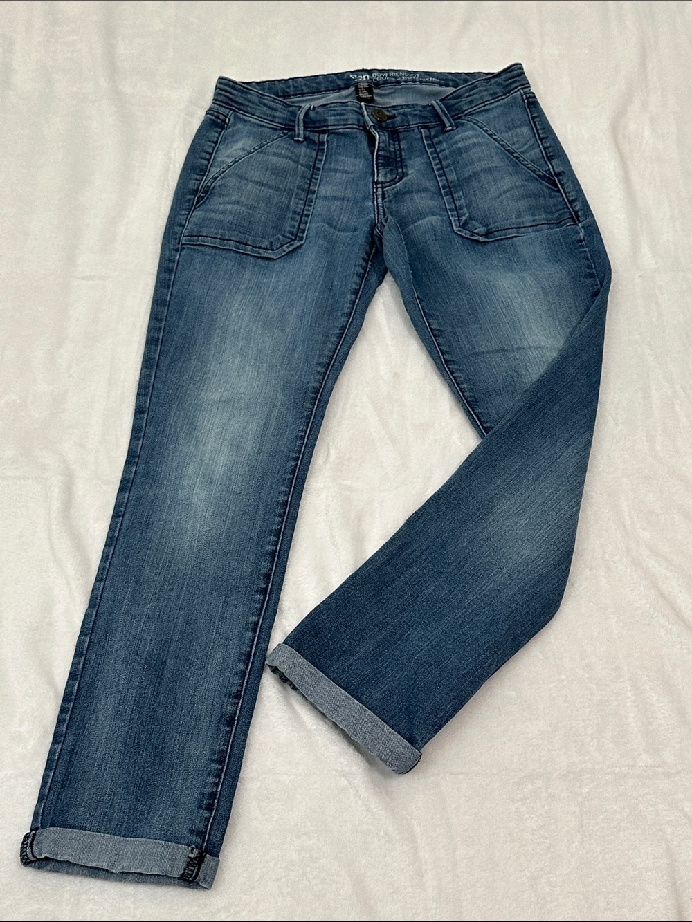 🚗 GAP Boyfriend Fit Cropped Jeans